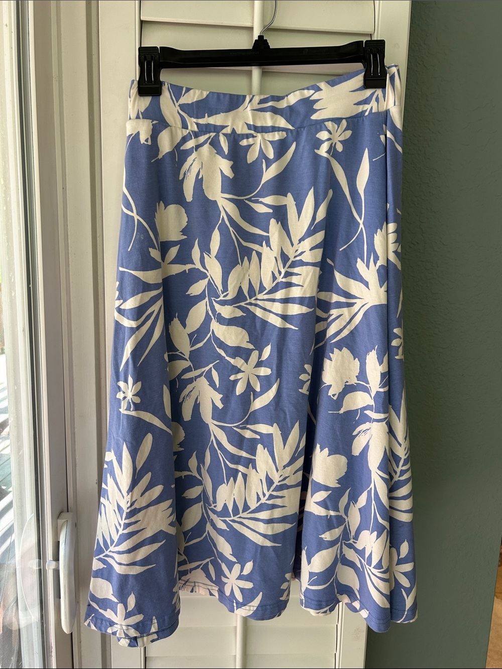 Pact Women's Blue and White Floral A-Line Skirt